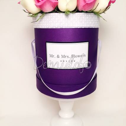 Композиция в шляпной коробке " Mini"фиолетовая 13х15см 11роз - фото 18